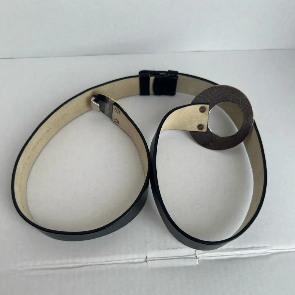 Chico’s Black Leather Slouch Belt Hammered Metal M/L